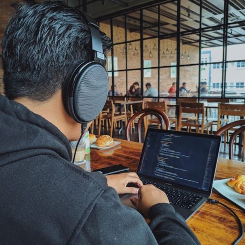 irvan-smith-ymn_TY_MBn8-unsplash